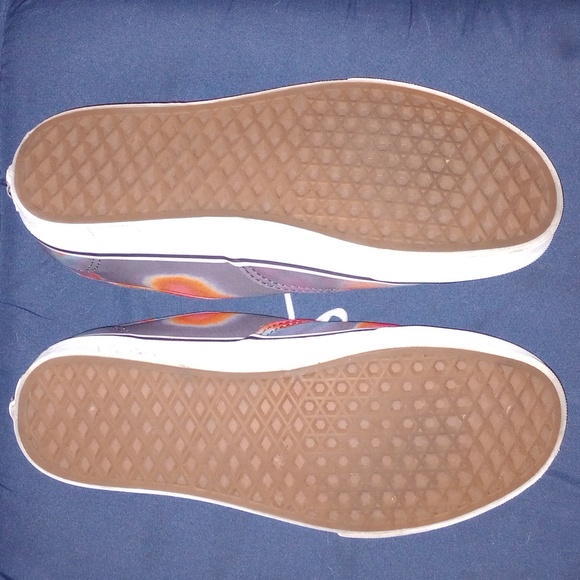Like New! Vans Infrared Tie Dye Size 8.5 Mens 10 Women Red Blue Orange Pink - Picture 4 of 5